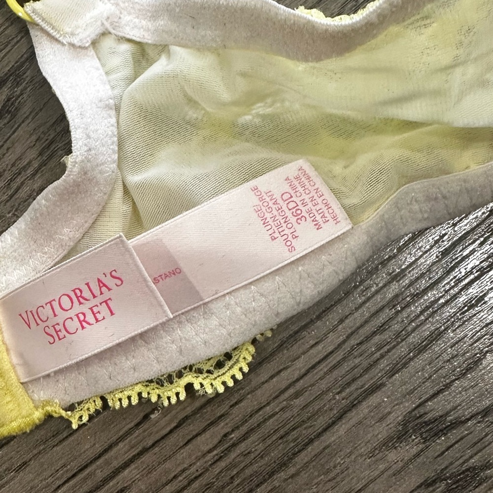 Victoria’s Secret push up bra Sunny Yellow Lace Sz 36DD - Picture 3 of 4